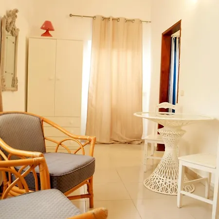 Vila Francesa Guest House-2